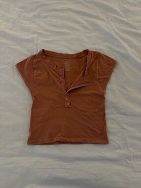 Free People Short Sleeve Snap Crop Top